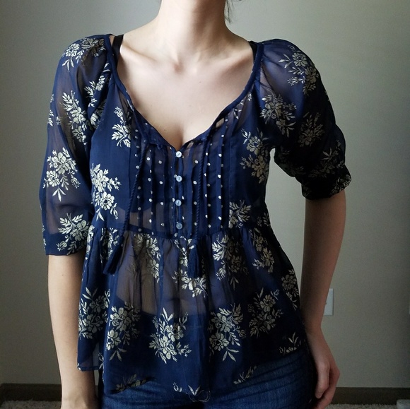Abercrombie & Fitch Tops - NWOT Navy & Gold Fashion Top